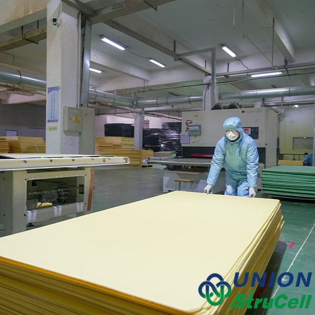 StruCell® P60 structural foam (Density: 60kg/m³, Thickness: 2-70mm)