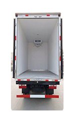 Refrigerated distribution vehicle body built with PVC foam core sandwich panels